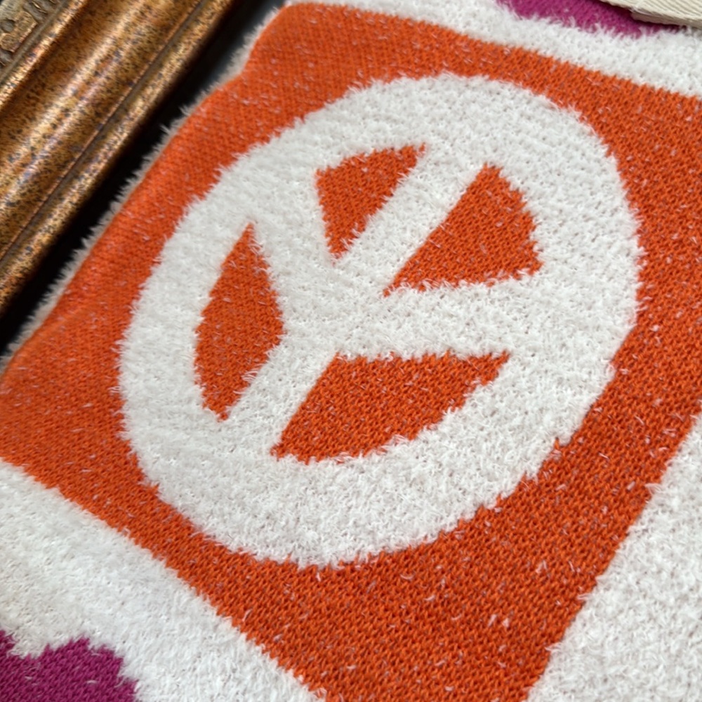 Chelsea & Theodore Peace Symbol & Flower Decrative Throw. Orange Pink & White. - Picture 11 of 13